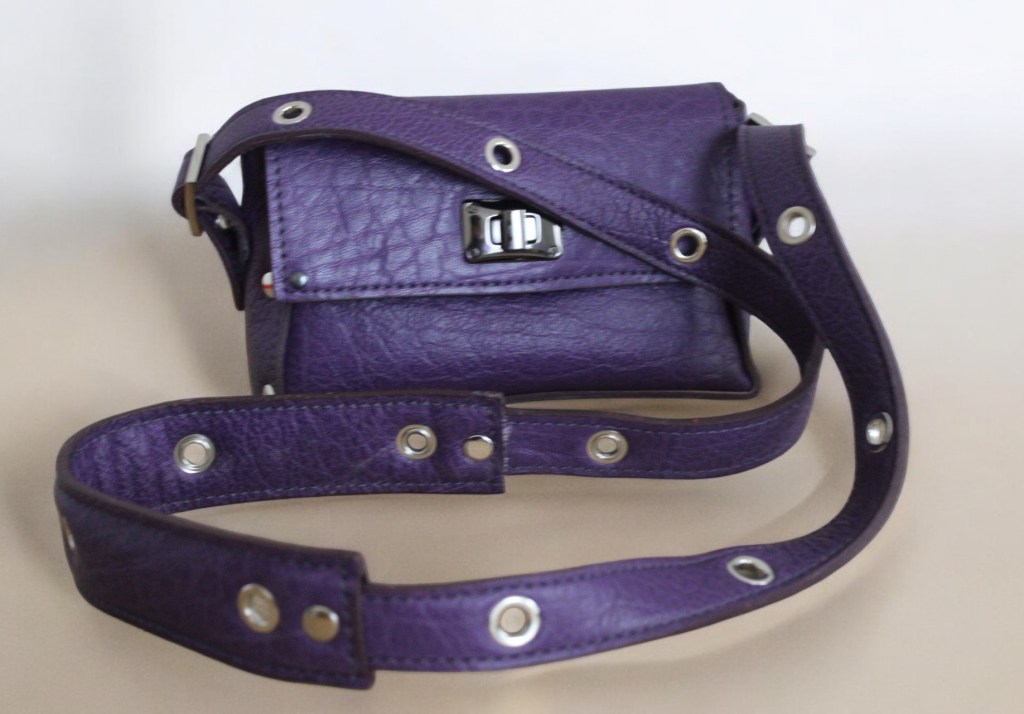 Sac bandoulière cuir violet