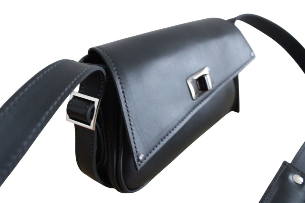 Sac artisan créateur cuir noir