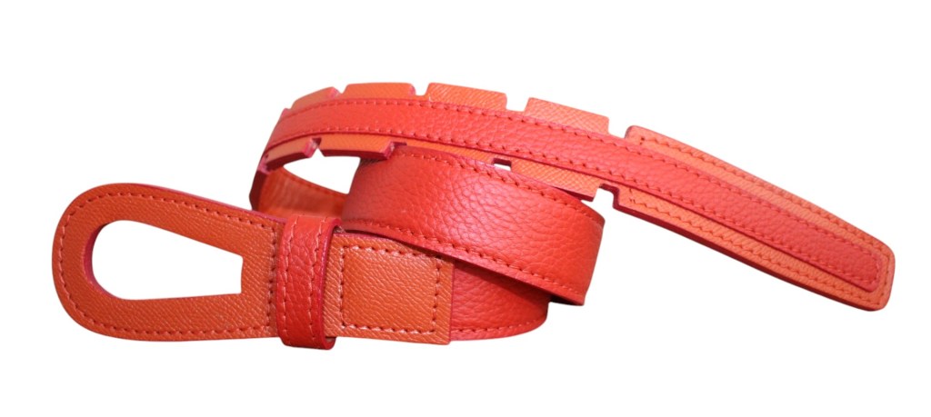 Ceinture design artisanale avec boucle en cuir